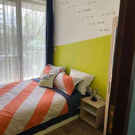 Apartament Aпартамент в *