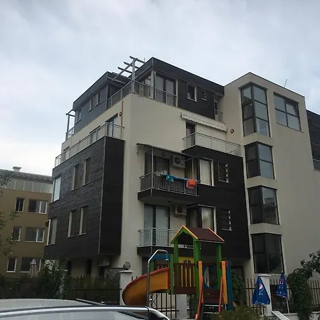 Apartament Aпартамент в *